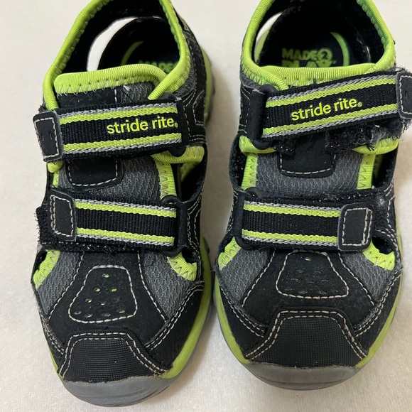 Bundle boys shoes various sizes, see pictures for sizes. - Picture 7 of 10